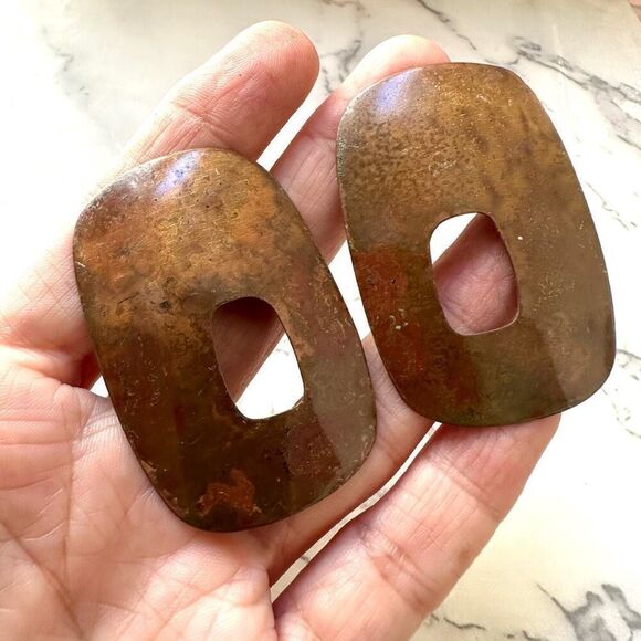 Vintage metal earrings - Picture 1 of 8